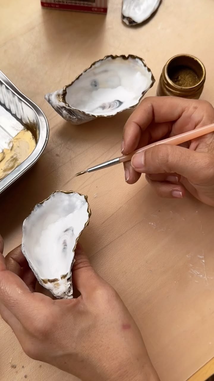 Oyster shell, materiaal voor de Oyster Art Workshop